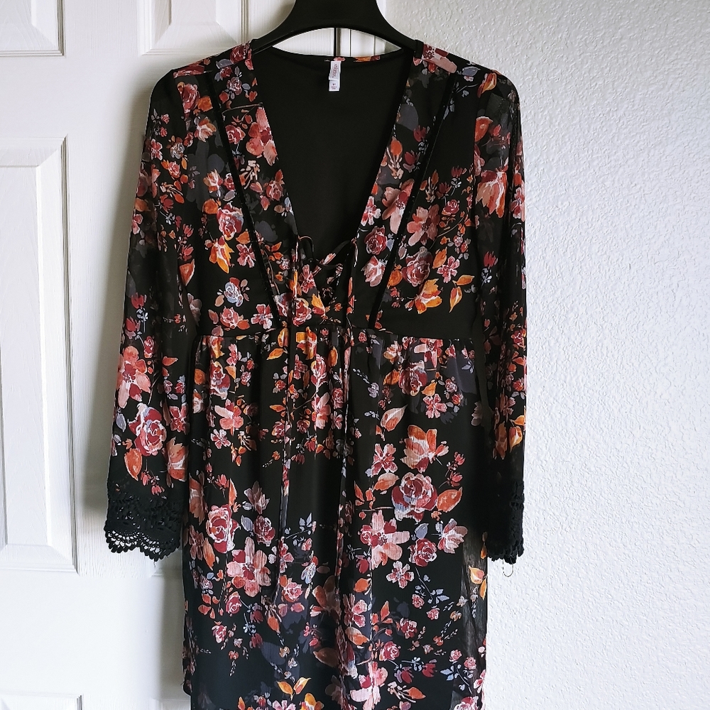 Floral dress size M